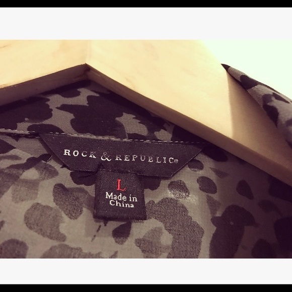 Rock & Republic Sheer Blouse - Picture 6 of 8